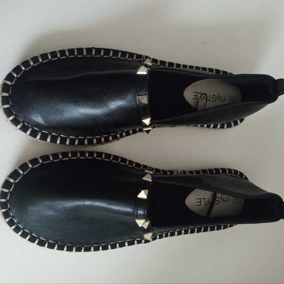 Black Espadrilles with Studs | mySTYLE | Size 8 - Picture 3 of 6